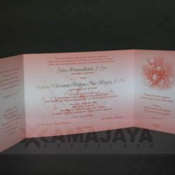 Bagian Sisi dalam Undangan Siska Jantan