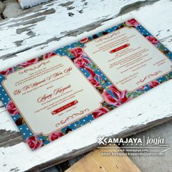 undangan pernikahan vintage biru bunga