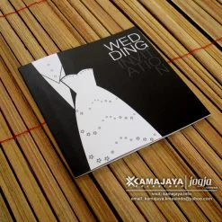 Undangan bentuk gaun pengantin murah