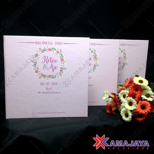 Contoh Undangan Pernikahan Unik Dan Elegan